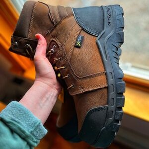 -NWT- Men's Carhartt 8" Met-Guard Composite Toe Waterproof Boots